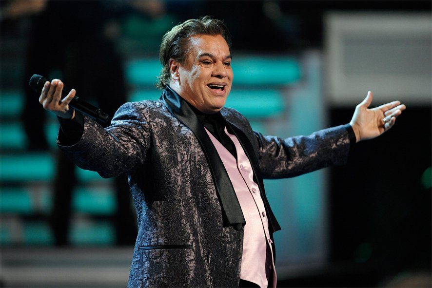 Grammy póstumo a Juan Gabriel: el presentador pensó que no estaba