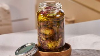 Cómo hacer berenjenas en escabeche caseras: la receta aliñadita de la abuela Cómo hacer berenjenas en escabeche caseras: la receta aliñadita de la abuela