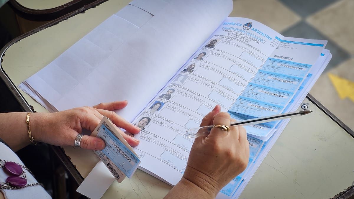 En Mendoza se votará para elegir legisladores nacionales y provinciales el próximo 26 de octubre. En Mendoza se votará para elegir legisladores nacionales y provinciales el próximo 26 de octubre.