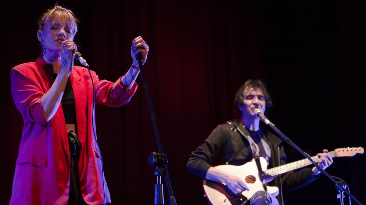 Virginia Da Cunha y Felipe Staiti en la presentación en el Imperial.