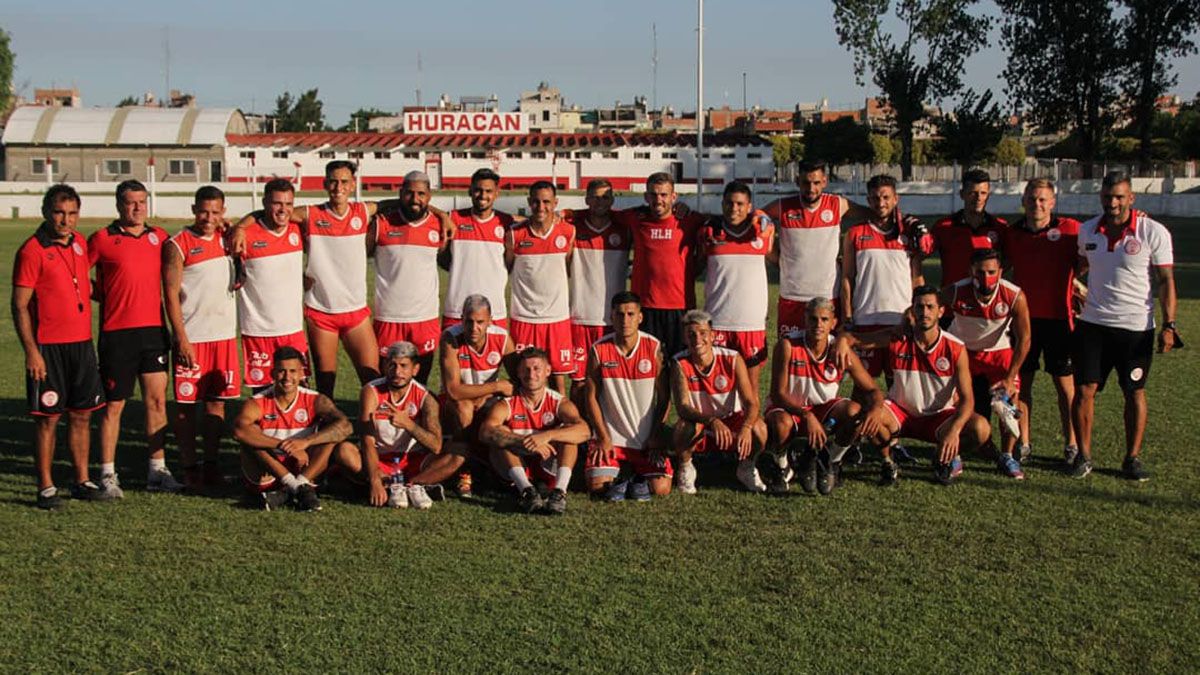 Huracán Las Heras está listo para jugar ante Arsenal.
