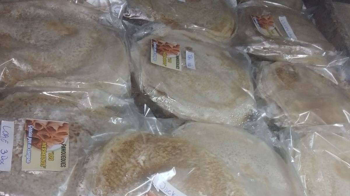 Panqueques listo para distribuir. Elaborados por Pablo, hijo de Camila. Panqueques listo para distribuir. Elaborados por Pablo, hijo de Camila.