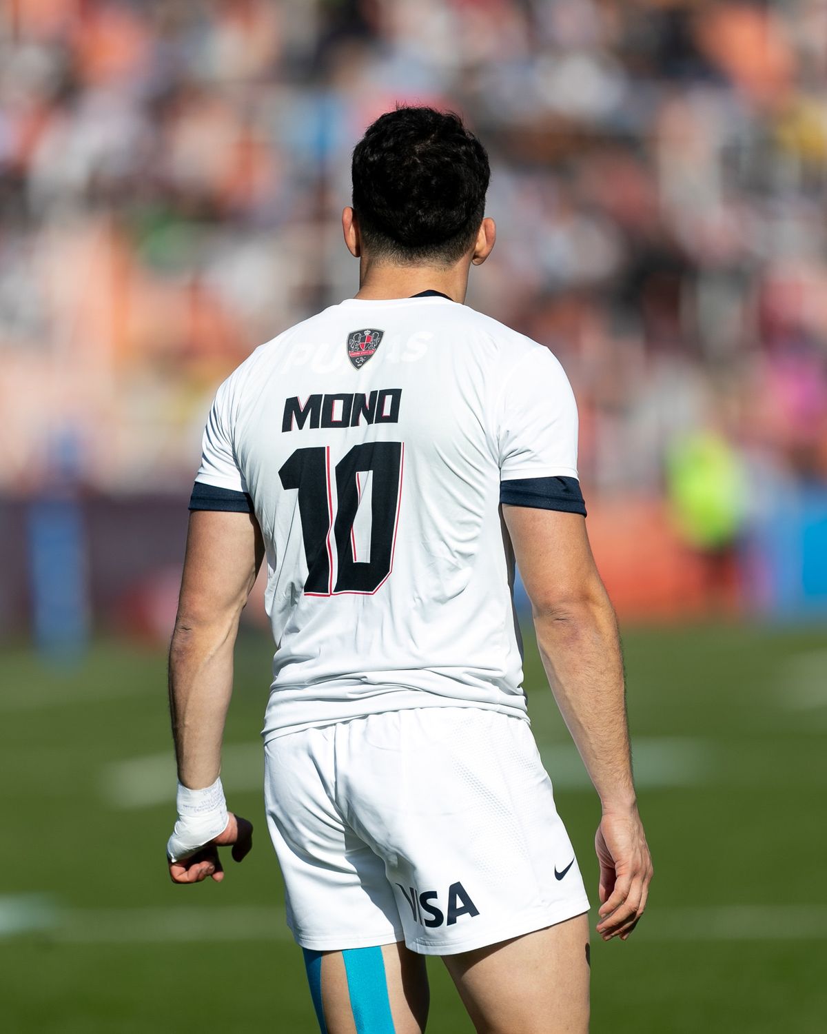 Santi Carreras y Bazán Vélez, ambos de Córdoba Athletic, homenajearon en la entrada en calor al fallecido Ignacio Segamarchi Santi Carreras y Bazán Vélez, ambos de Córdoba Athletic, homenajearon en la entrada en calor al fallecido Ignacio Segamarchi