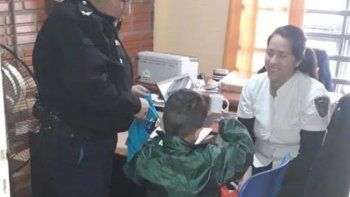 Niño abandonado en Misiones: ¿Podés llamar a la Policía para que busque a mi mamá porque ayer dormí solito?