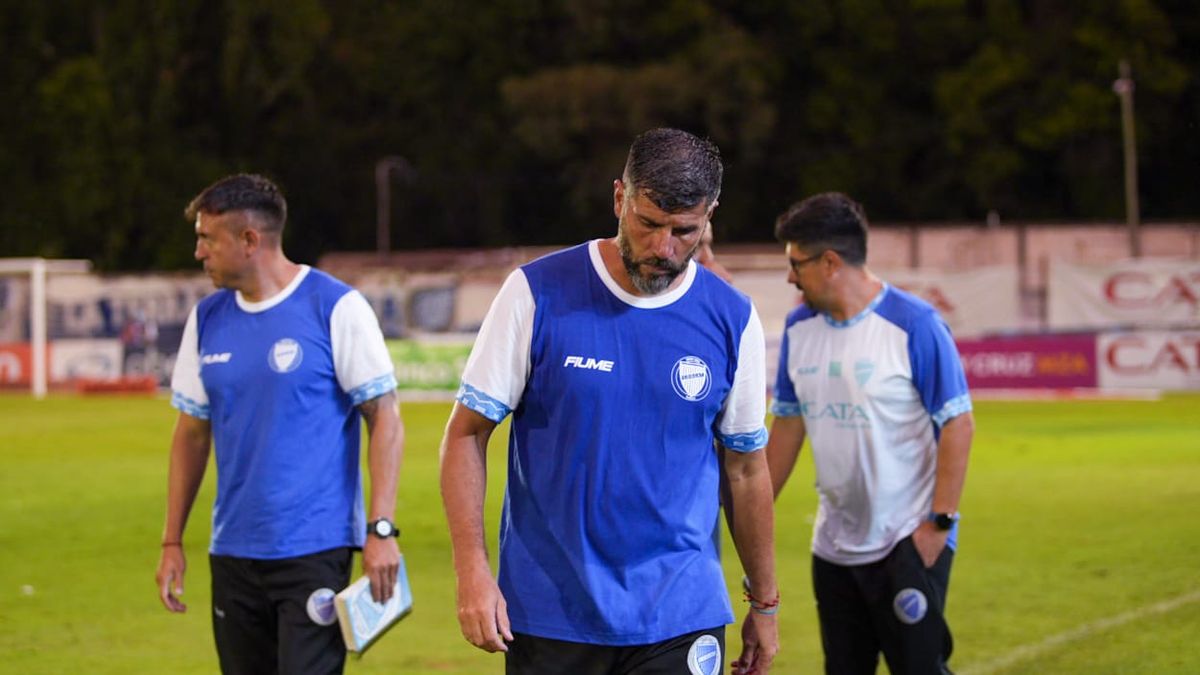 Ernesto Pedernera, DT de Godoy Cruz haría varios cambios para jugar frente a Sarmiento de Junín.