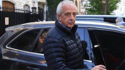 Lo que debe pasar para que el presidente de River llegue a la FIFA