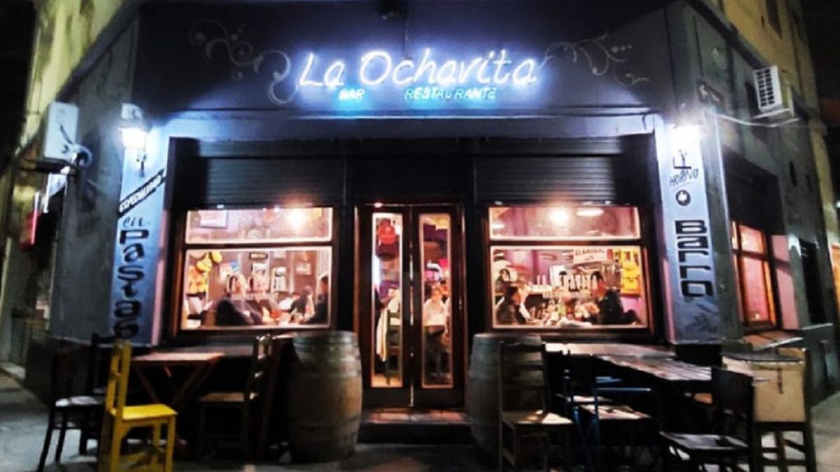 El bodegón de Buenos Aires que la rompe con sus empanadas. El bodegón de Buenos Aires que la rompe con sus empanadas.