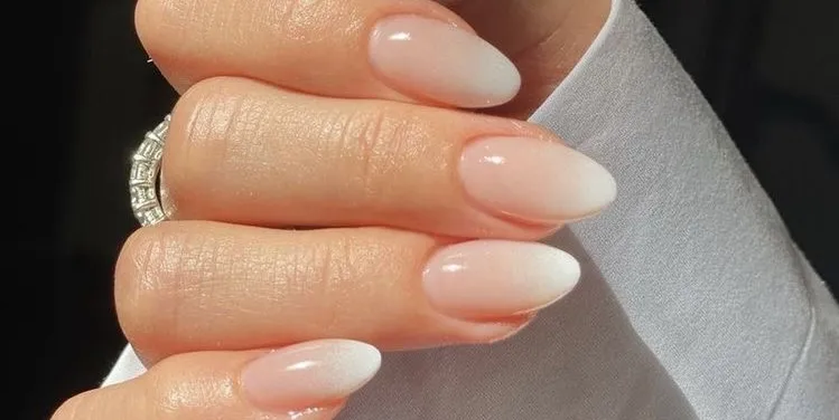 Oriana Sabatini, la influencer y cantante argentina, llevó este diseño de manicura en su boda con Paulo Dybala. Oriana Sabatini, la influencer y cantante argentina, llevó este diseño de manicura en su boda con Paulo Dybala.