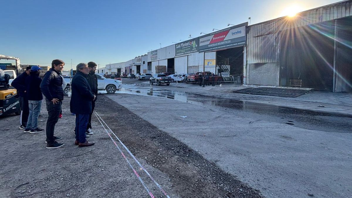 La comuna de Guaymallén asistirá a los productores afectados por el incendio y destrucción de varios puestos. La comuna de Guaymallén asistirá a los productores afectados por el incendio y destrucción de varios puestos.