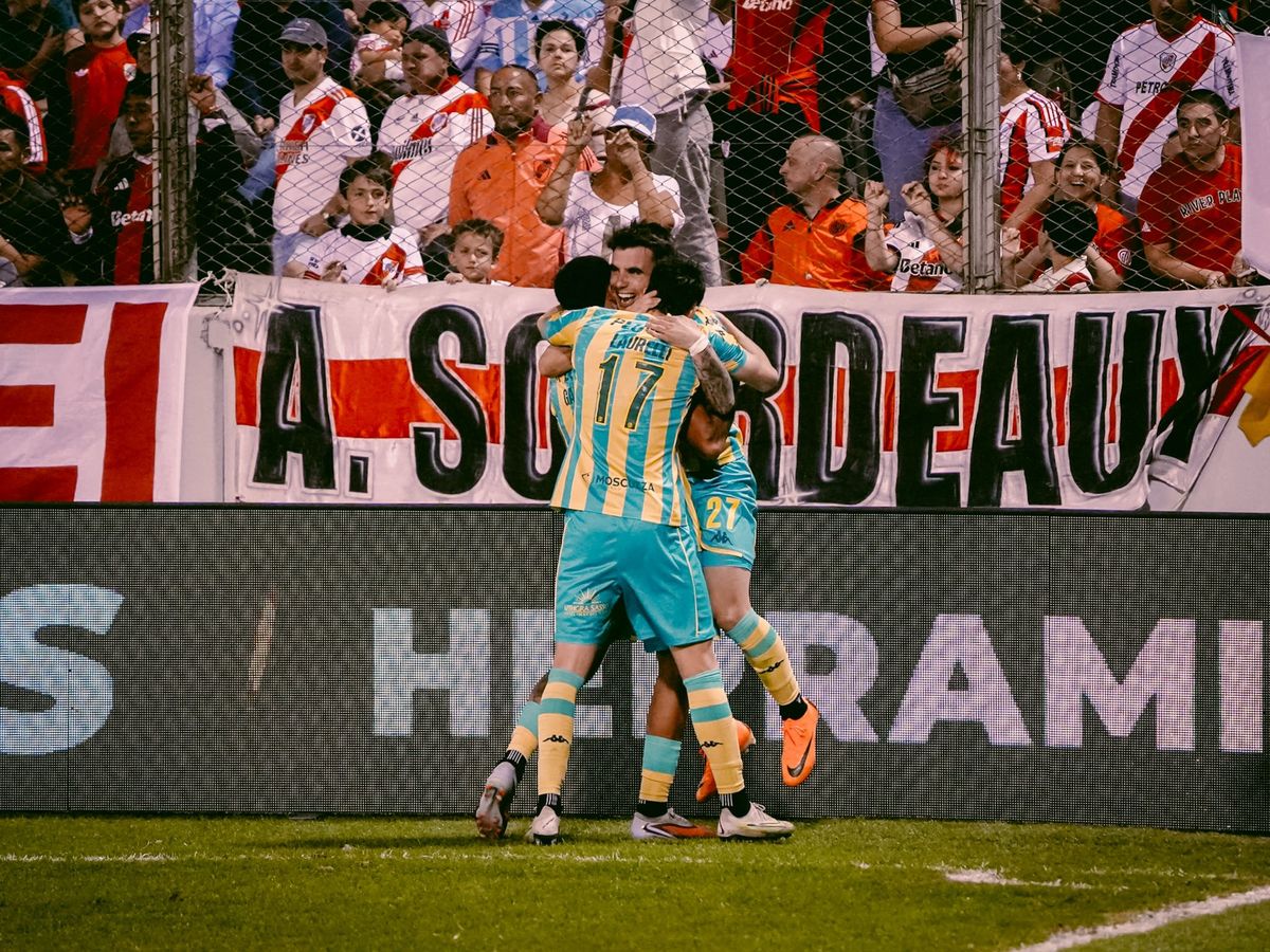 Aldosivi festej&oacute; ante River en Salta.