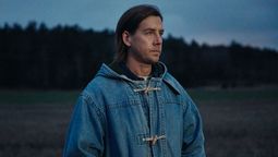 El actor Pål Sverre Hagen interpreta a Gustav en la película de Netflix.