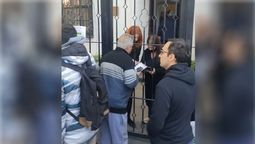 Cientos de mendocinos hicieron fila en el Consultado de España para conseguir la ciudadanía de ese país por la Ley de Nietos.