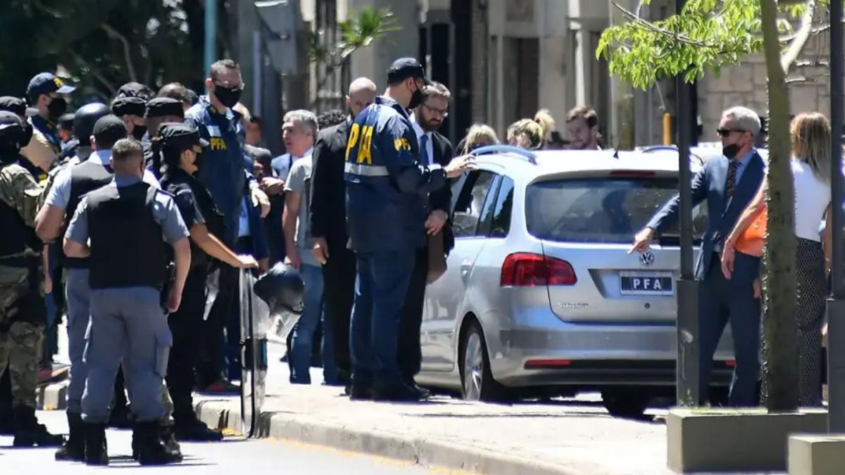 Una de las oficiales detenidas por encubrimiento del crimen de Lucas González, en el barrio de Barracas, había solictado su excarcelación, la que fue rechazada por el juez de la causa