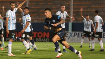 Sobre el final, Independiente Rivadavia le ganó a Argentino de Quilmes en la Copa Argentina
