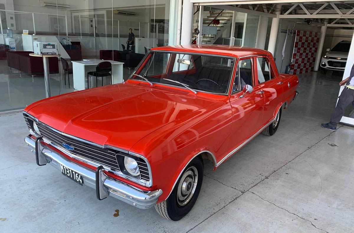 El Chevrolet 400 supo ser un histórico auto en la Argentina. El Chevrolet 400 supo ser un histórico auto en la Argentina.