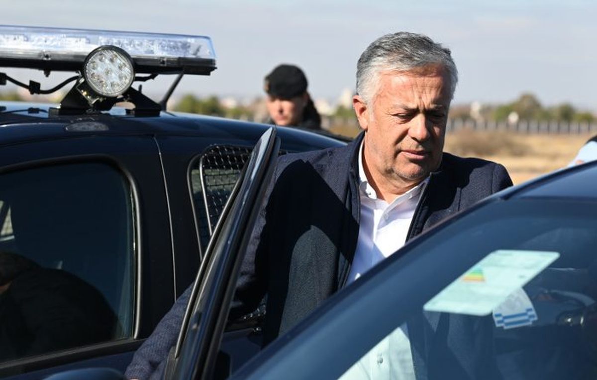 El gobernador Alfredo Cornejo afirmó que "la Policía está mejor que hace 10 años". El gobernador Alfredo Cornejo afirmó que "la Policía está mejor que hace 10 años".