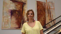 De Guaymallén es la artista que le dio color al hall central de la cumbre del BID
