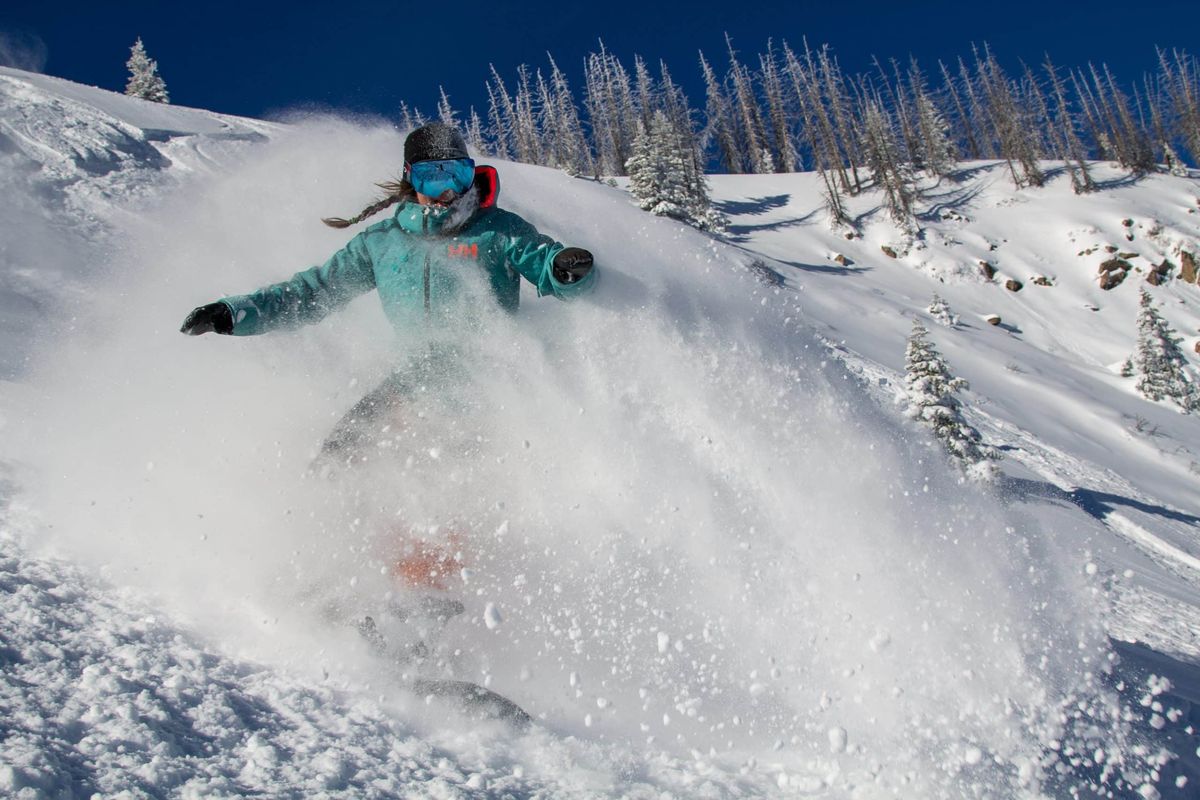 Los días nublados y nevados también debes protegerte del sol. Los días nublados y nevados también debes protegerte del sol. 