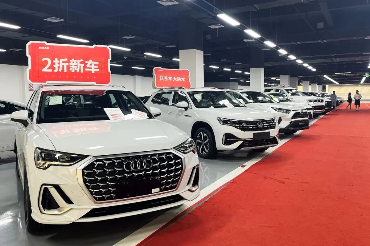 China es uno de los principales productores vehiculares del mundo. China es uno de los principales productores vehiculares del mundo.