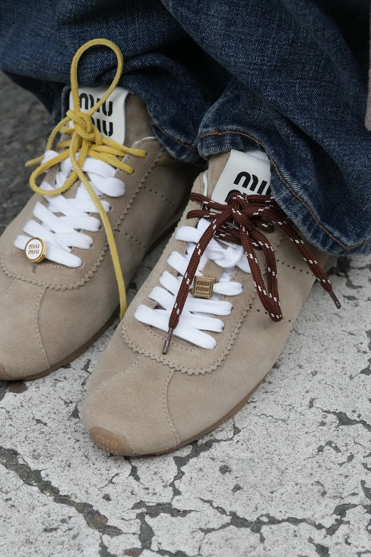 Esta tendencia es f&aacute;cil de implementar con las zapatillas que tienes en casa.