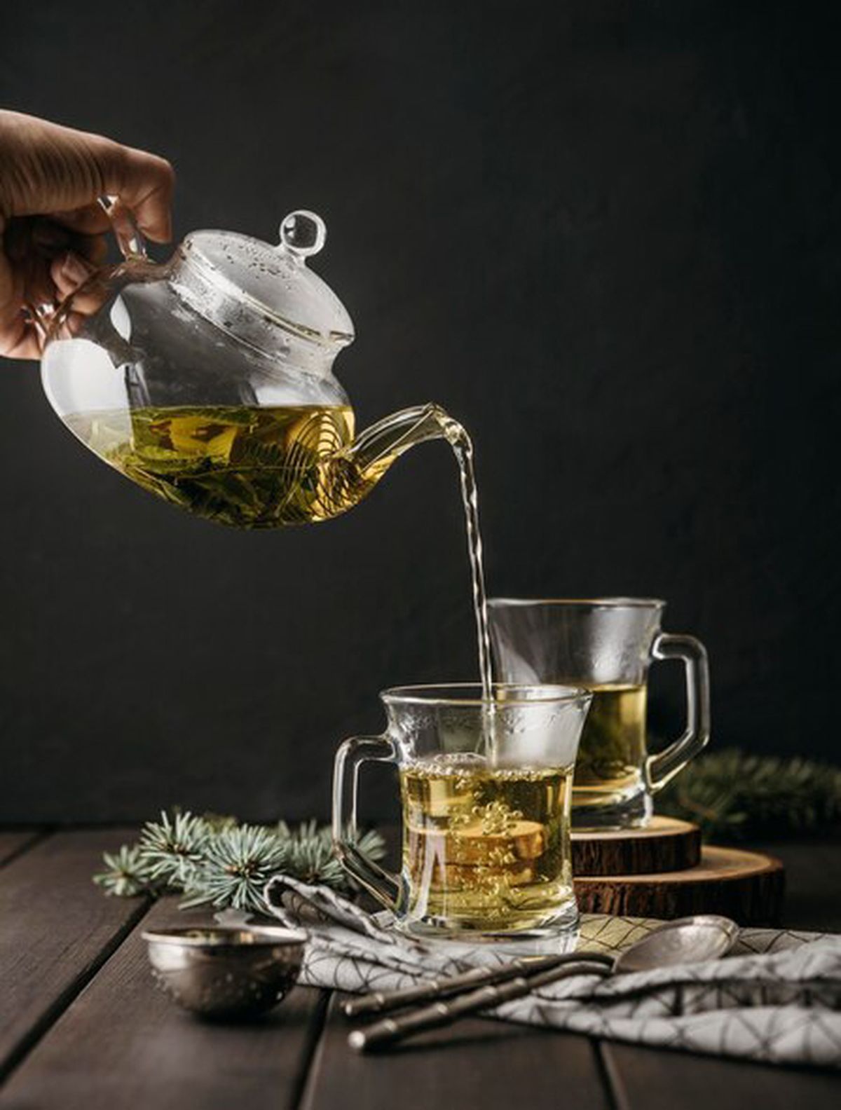 Existen muchas infusiones que ayudan a bajar el colesterol. Pero siempre hay que consultar a un médico. Existen muchas infusiones que ayudan a bajar el colesterol. Pero siempre hay que consultar a un médico.