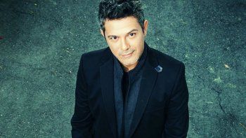 Alejandro Sanz se rodea de astros para concierto aniversario