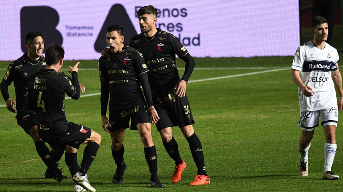 Colón le ganó al Lobo y quedó como único líder