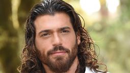 Can Yaman. El galán más famoso de Turquía es la estrella de Pájaro soñador. 