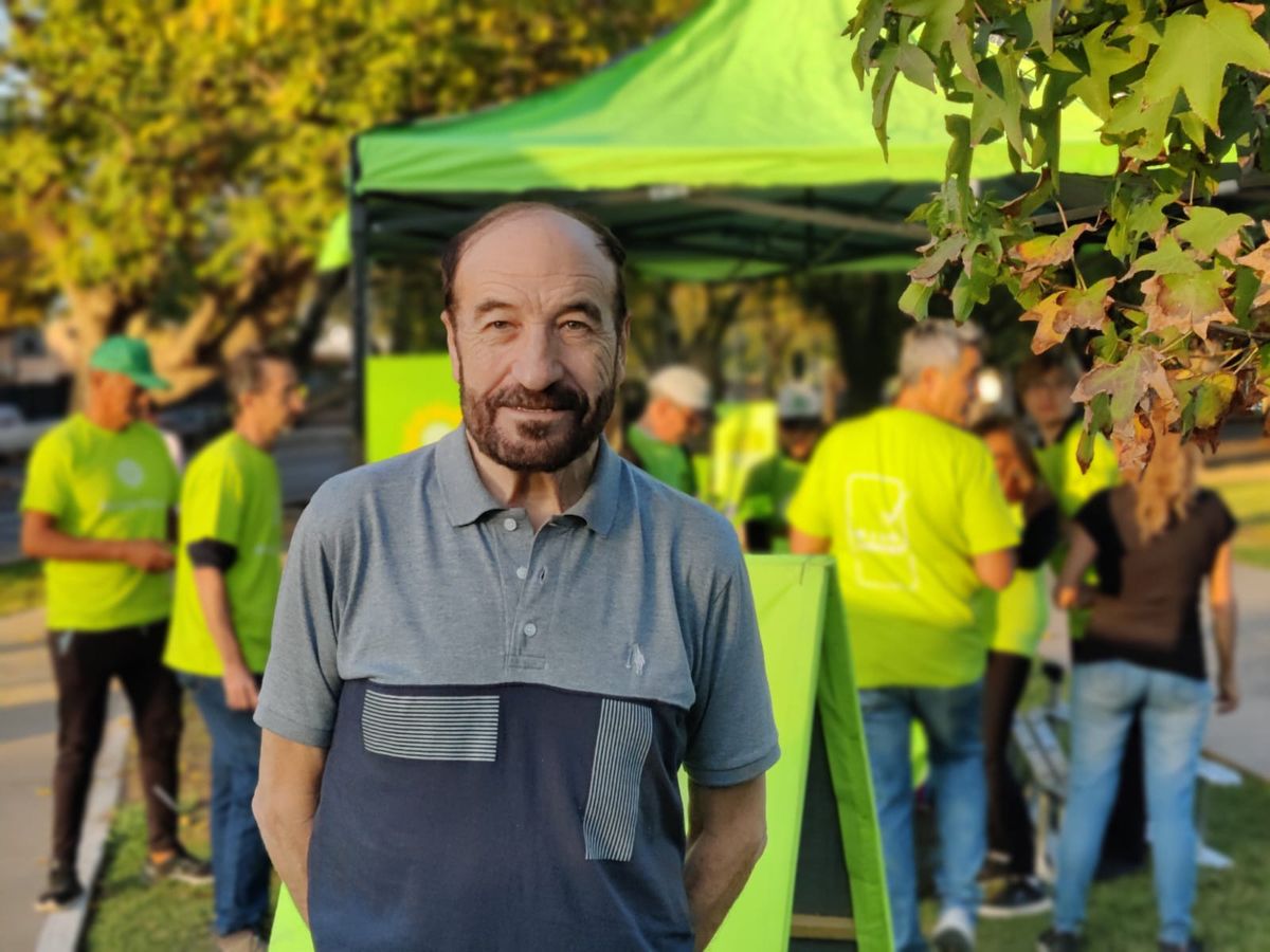 Oscar Mellado, especialista en derecho animal, se constituyó como defensor de Margarita Flores, dueña del pato Juan. Oscar Mellado, especialista en derecho animal, se constituyó como defensor de Margarita Flores, dueña del pato Juan.