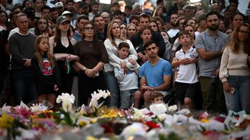 Empezamos a correr sin parar: el estremecedor relato de un argentino en el ataque antisemita en una playa de Sidney Empezamos a correr sin parar: el estremecedor relato de un argentino en el ataque antisemita en una playa de Sidney