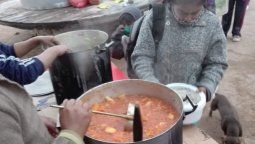 Organización de estudiantes cristianos trabaja para ayudar a cinco comedores