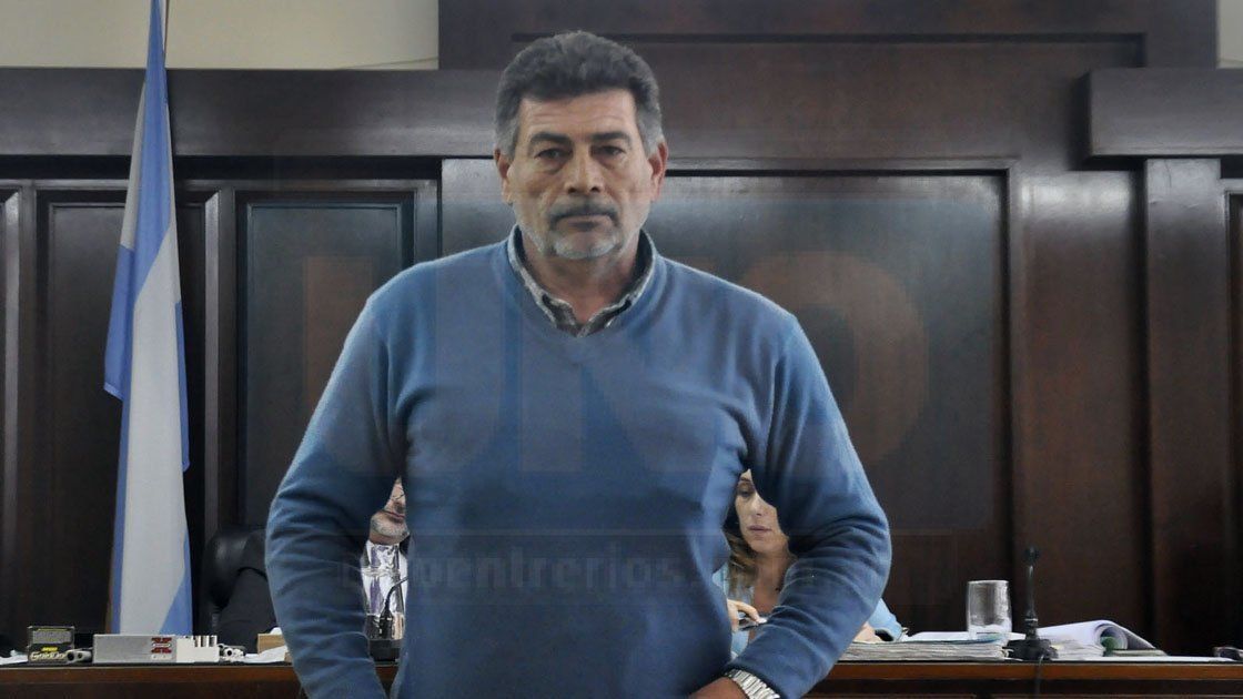 Una pericia caligráfica complica a Vitali en otro robo de armas