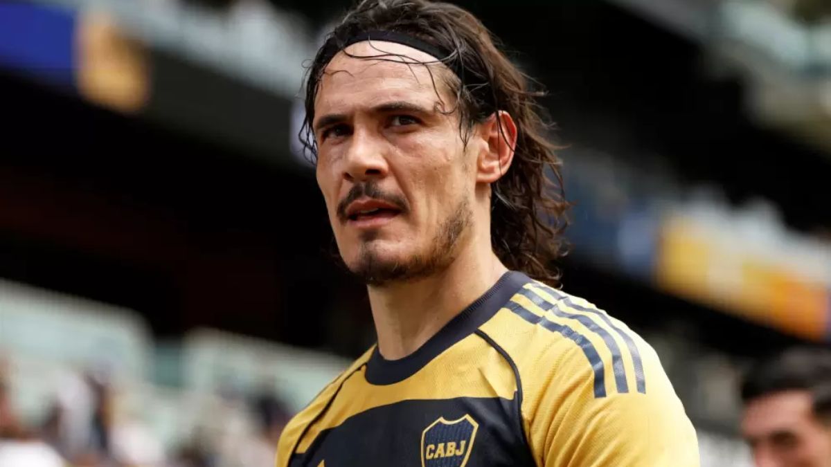 Edinson Cavani se someterá a cirugía para poder volver a jugar en Boca.