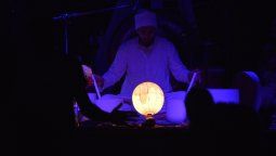 El Viaje de la Kundalini modificó la fría noche del viernes en Paraná