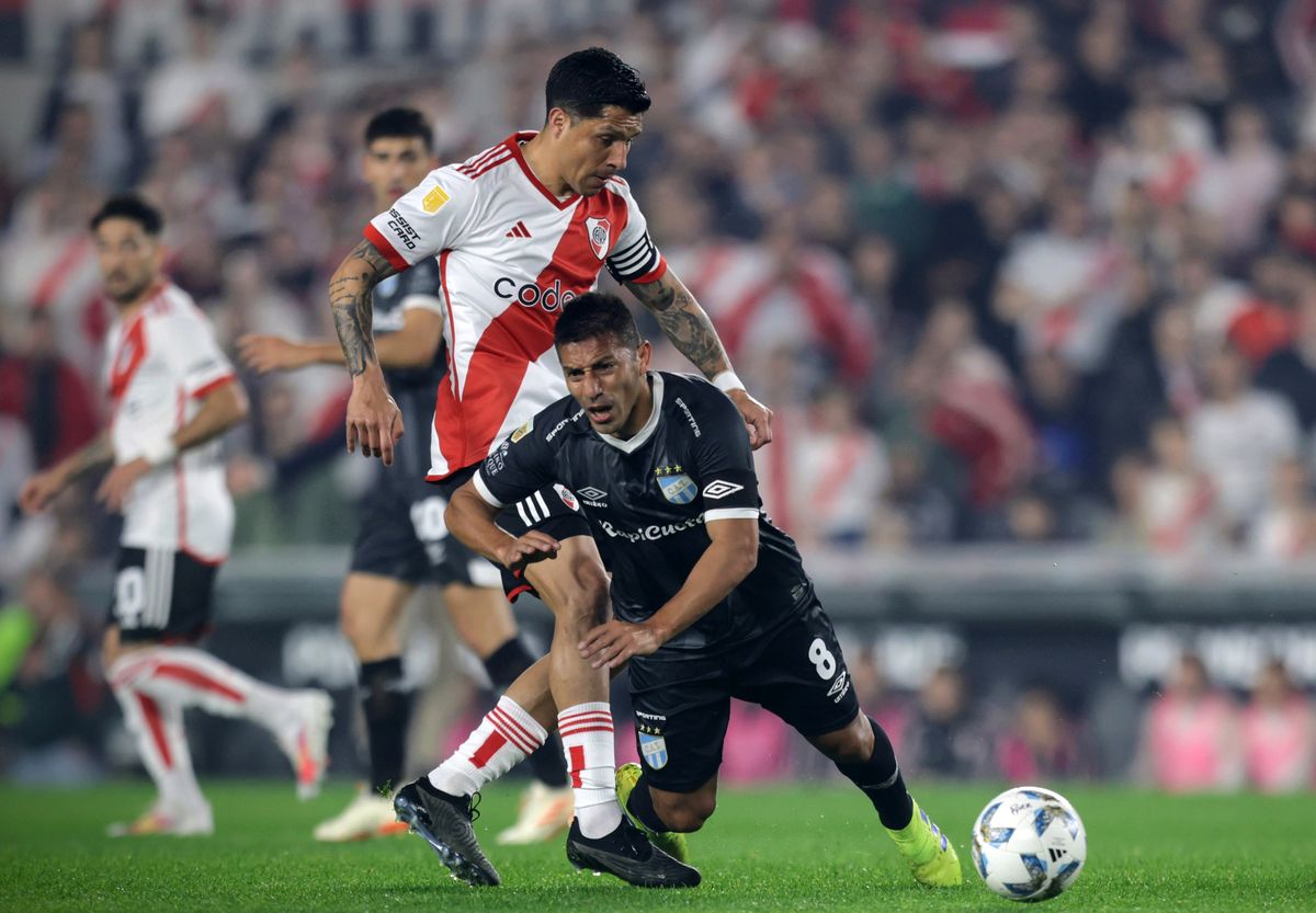 Enzo Pérez salió por un problema físico y River está a días del Superclásico con Boca Enzo Pérez salió por un problema físico y River está a días del Superclásico con Boca