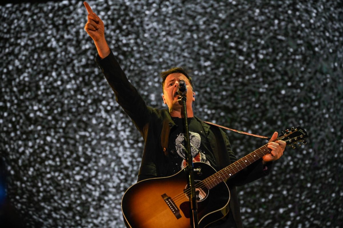 Ciro cantó el sábado en la Fiesta de la Cerveza en Godoy Cruz. Homenajeó a la Selección y a los soldados de Malvinas.