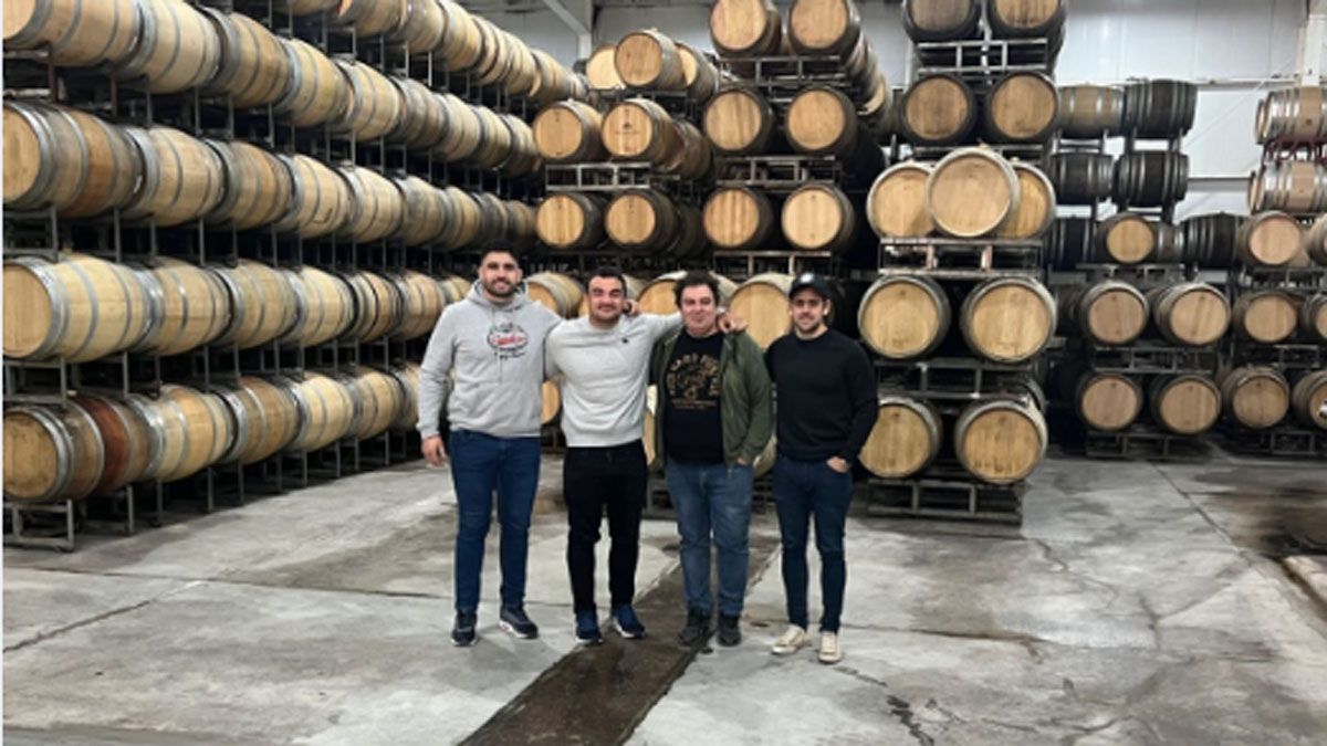 Creevy, Tetaz Chaparro y Nico Sánchez visitaron a Alejandro Vigil en la Bodega Catena