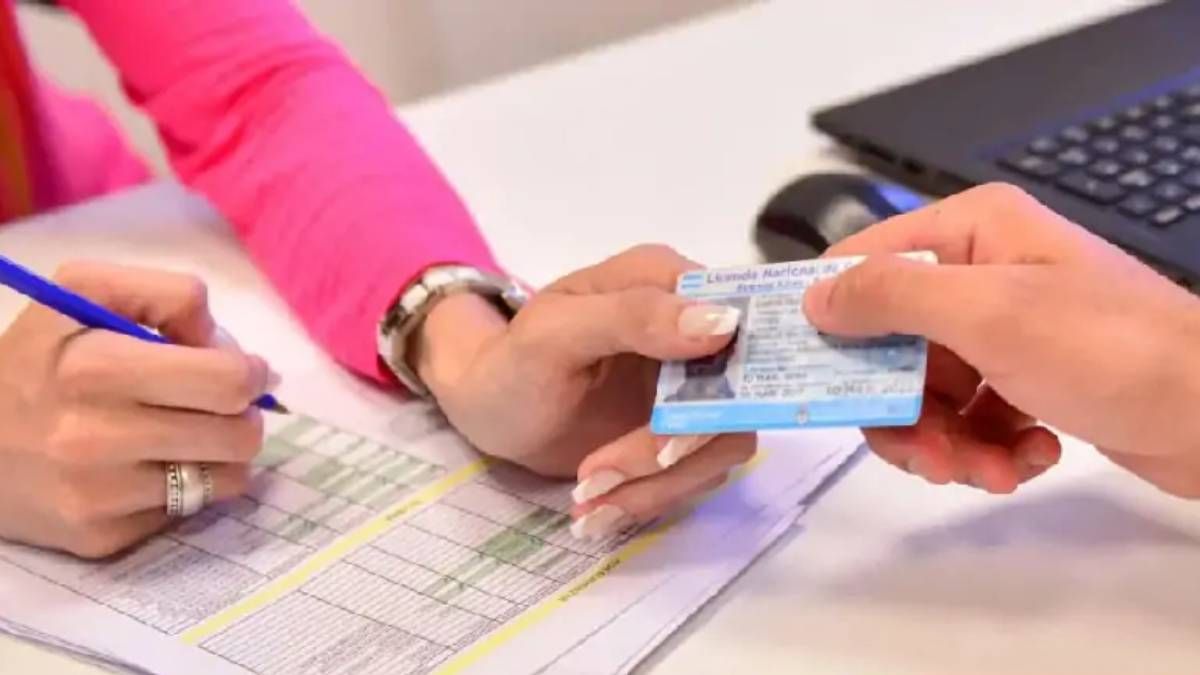 Sacar la licencia de conducir a los 17 años en Mendoza, una discusión que se viene en la Legislatura