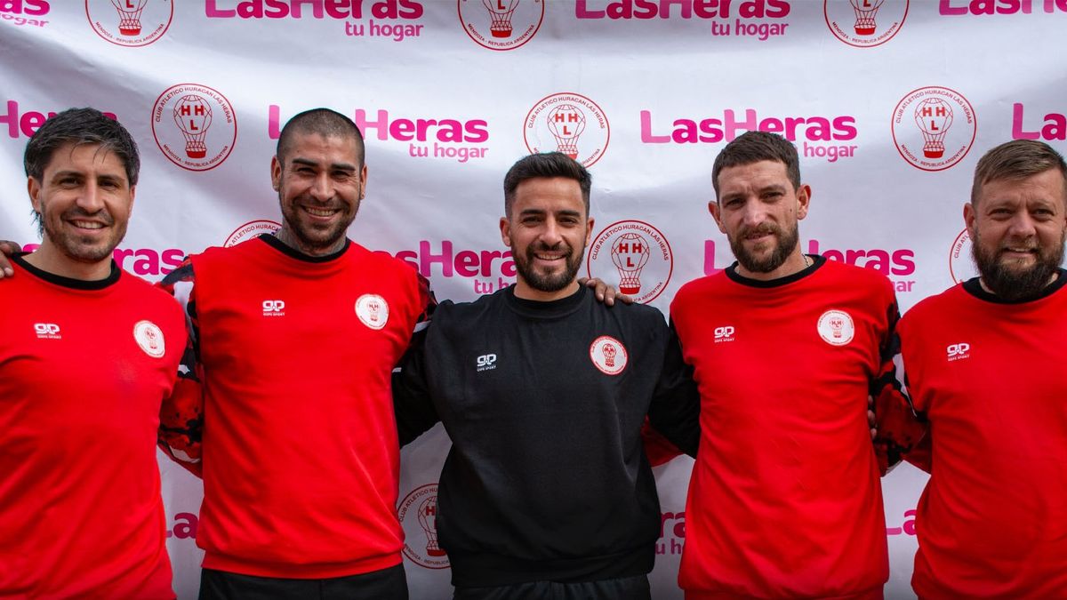 El cuerpo técnico: Nicolás Luquez, Jesús Méndez, Gabriel Vallés, Fernando Cámara y Jonatan Modiga. El cuerpo técnico: Nicolás Luquez, Jesús Méndez, Gabriel Vallés, Fernando Cámara y Jonatan Modiga.