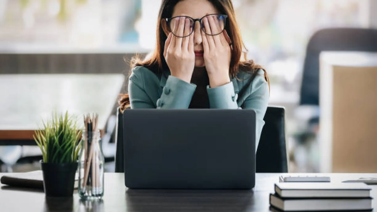 Si la baja es por salud mental, es recomendable que sea emitida por un médico psiquiatra o un médico con especialidad en el área Si la baja es por salud mental, es recomendable que sea emitida por un médico psiquiatra o un médico con especialidad en el área