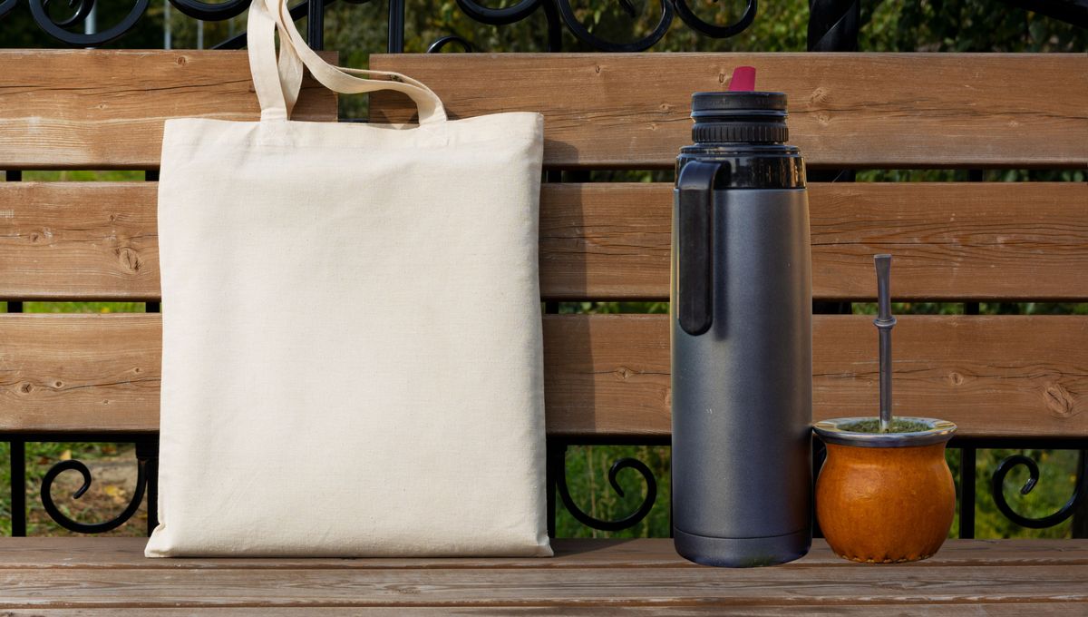 No hace falta comprar un bolso carísimo para el mate, con un poco de tela te lo puedes fabricar. No hace falta comprar un bolso carísimo para el mate, con un poco de tela te lo puedes fabricar. 