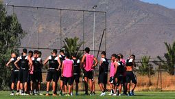 Gimnasia y Esgrima entrenó en Chile. Este sábado jugará su primer amistoso con Unión Española.
