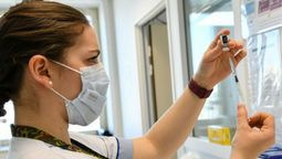 Unos 3.000 trabajadores sanitarios fueron suspendidos en Francia por no haberse aplicado la vacuna contra el coronavirus Covid-19