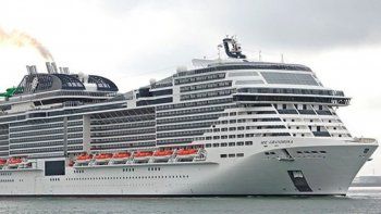Video: crucero de más de U$S850 millones chocó contra el muelle de un puerto de Italia