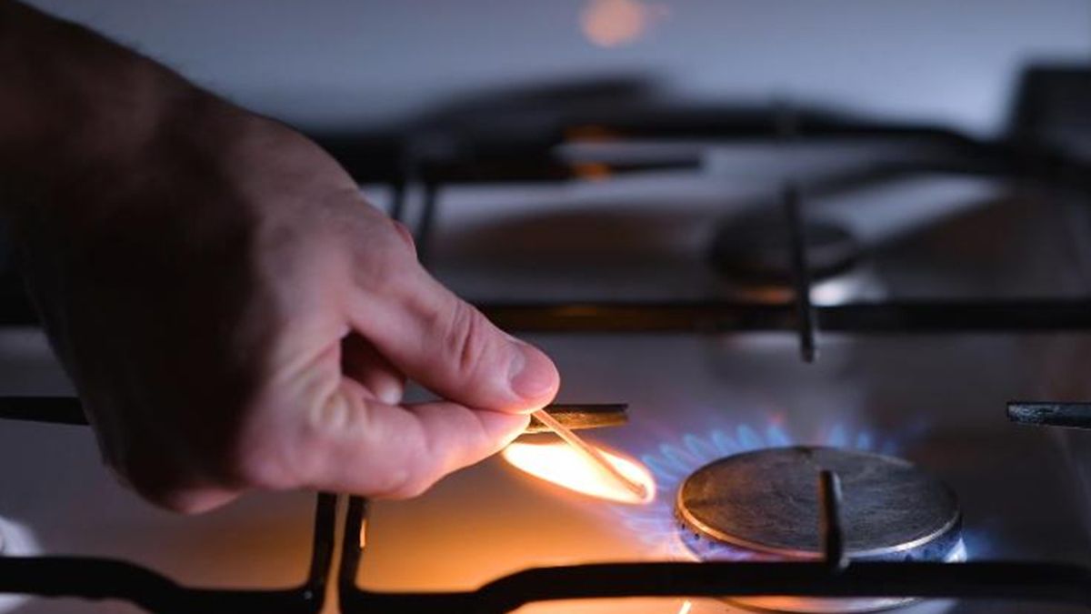 La llama de la hornalla de la cocina siempre debe ser azul y no amarilla para evitar la presencia de monóxido de carbono.