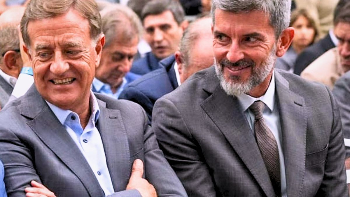 El exgobernador y senador nacional Rodolfo Suarez admitió que lo seduce la idea de ser intendente de Ciudad y respalda de lleno a su sobrino Ulpiano Suarez en su pelea por ser gobernador.&nbsp;
