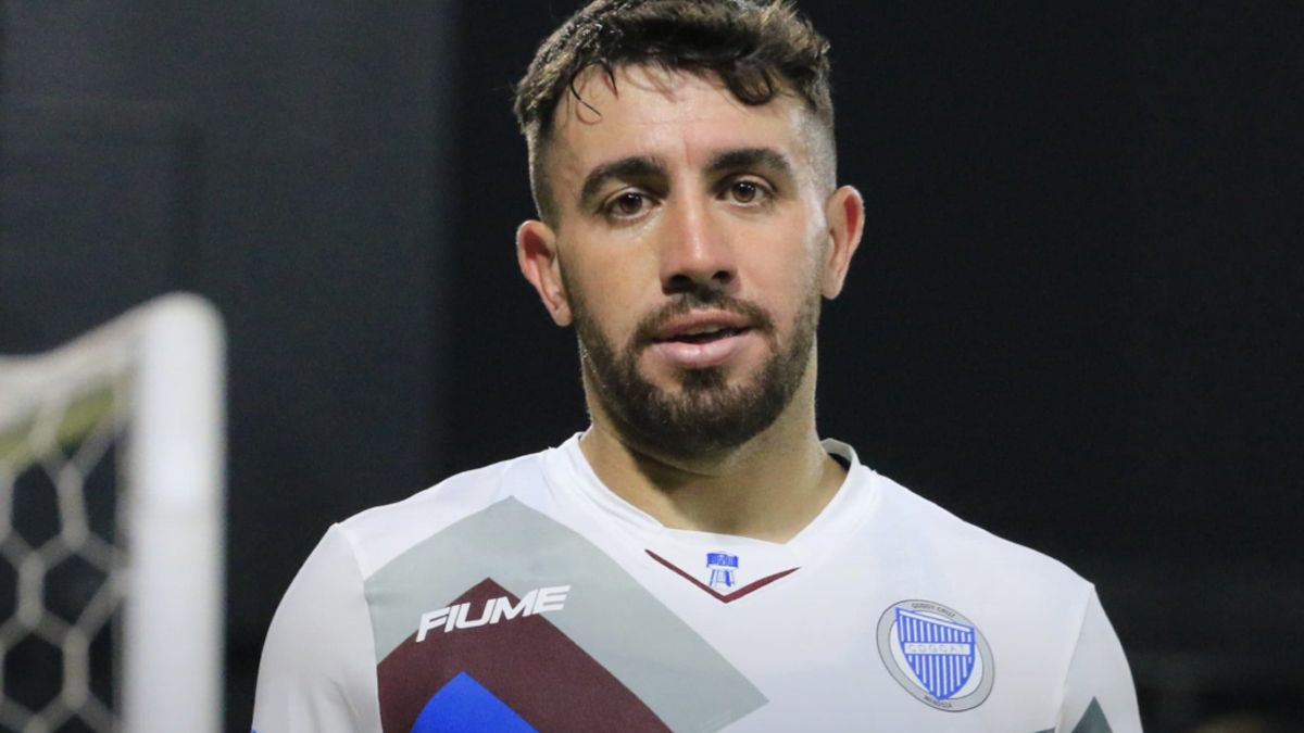 El Pistolero hizo un golazo en Paraguay.