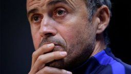 Luis Enrique puso en duda la renovación de Messi con Barcelona