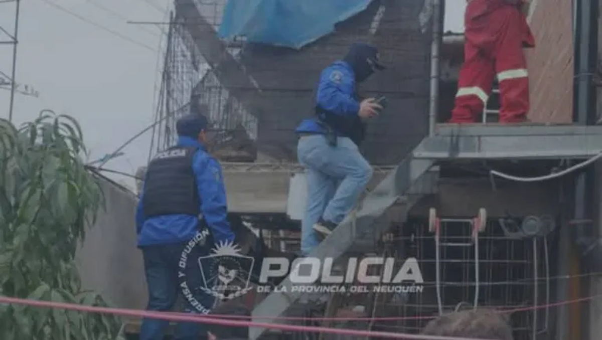 El hallazgo en el balcón fue un verdadero horror. El hallazgo en el balcón fue un verdadero horror.