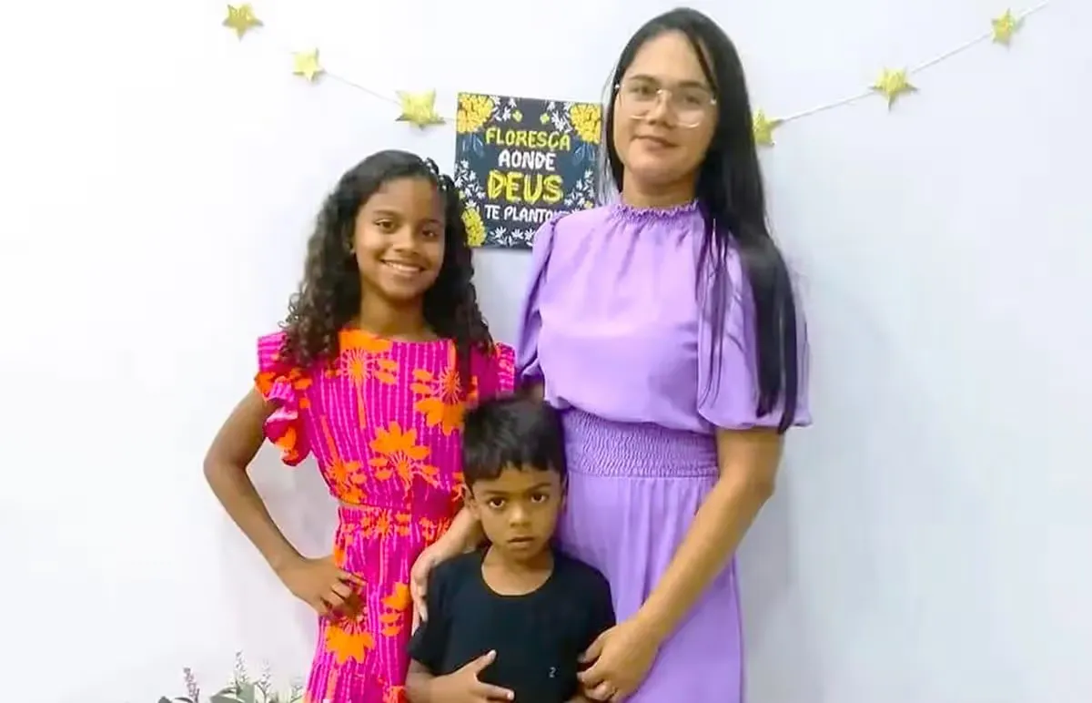 Luis Fernando (7) y su hermana, Evely Fernanda (13), murieron tras comer un huevo de Pascuas envenenado por Barbosa. Luis Fernando (7) y su hermana, Evely Fernanda (13), murieron tras comer un huevo de Pascuas envenenado por Barbosa.